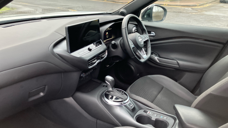 Nissan Juke 1.6 Hybrid N-Connecta 5dr Auto Hybrid Hatchback